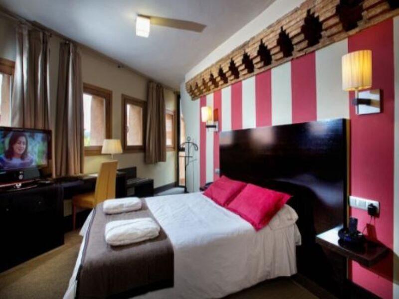 Hotel Monasterio Benedictino Calatayud Bagian luar foto