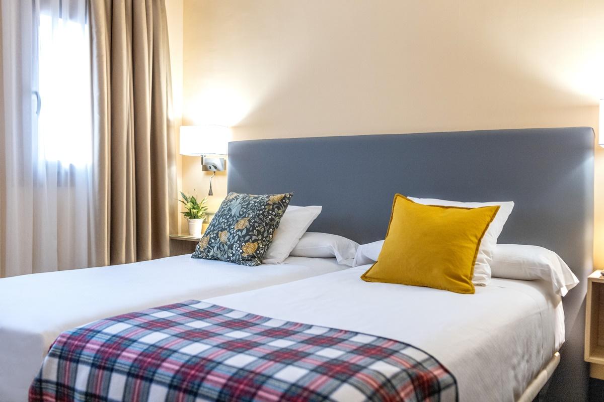 Hotel Monasterio Benedictino Calatayud Bagian luar foto